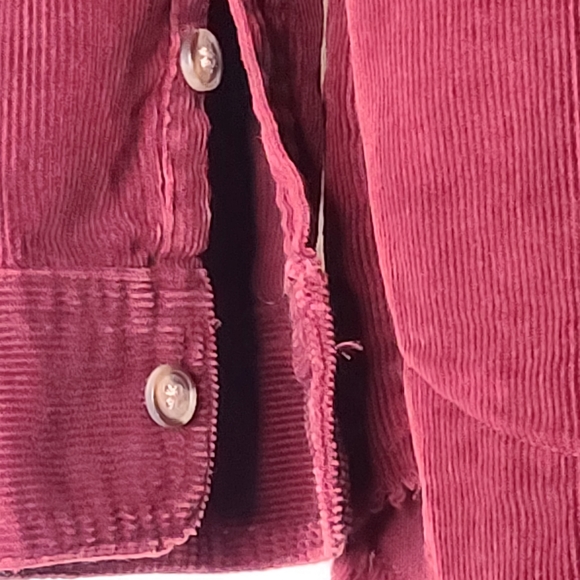 NWT - AMERICAN EAGLE OUTFITTERS CORDUROY SHIRT - Picture 12 of 13